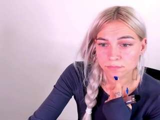 KristiHoward live cam preview