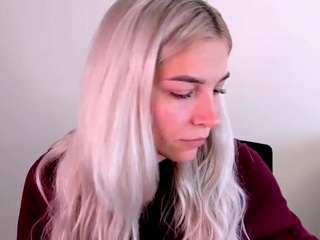 KristiHoward live cam preview