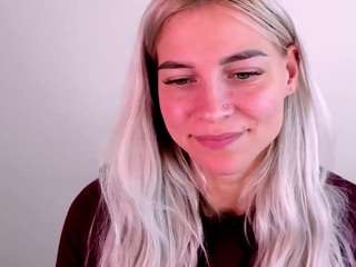 KristiHoward live cam preview