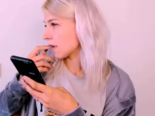 KristiHoward's Live Sex Cam Show