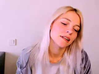 KristiHoward's Live Sex Cam Show