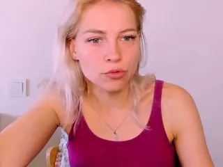 KristiHoward's Live Sex Cam Show