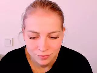 KristiHoward's Live Sex Cam Show