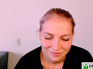 KristiHoward's Live Sex Cam Show