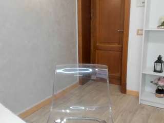  elisabaxter chat room