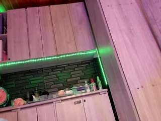 laurenhills's CamSoda show and profile