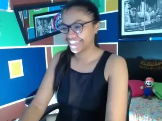 Mia-Castello's Live Sex Cam Show
