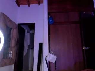 gisellereyess webcam model