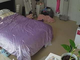 Voyeurcam-house-charleys-room