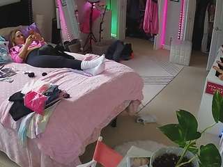 voyeurcam-house-charleys-room