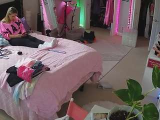 voyeurcam-house-charleys-room