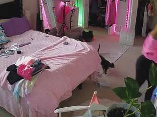 voyeurcam-house-charleys-room