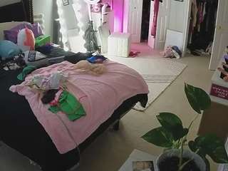 voyeurcam-house-charleys-room