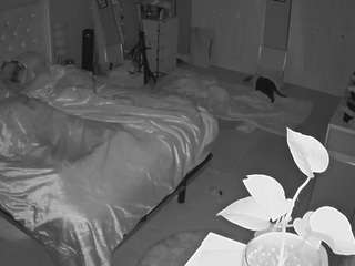 voyeurcam-house-charleys-room