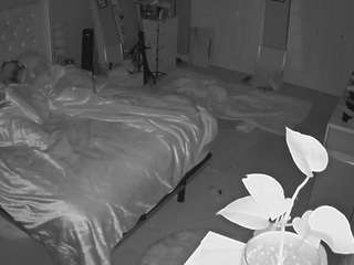 voyeurcam-house-charleys-room