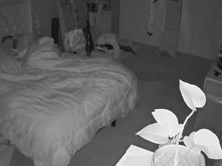 voyeurcam-house-charleys-room