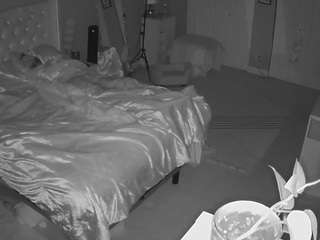 voyeurcam-house-charleys-room