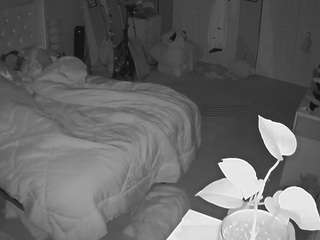 voyeurcam-house-charleys-room