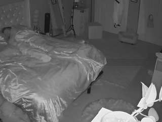 voyeurcam-house-charleys-room