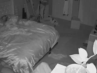 voyeurcam-house-charleys-room