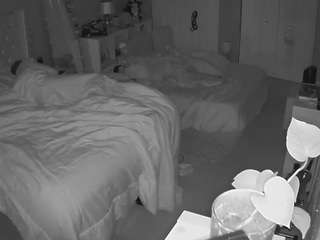 voyeurcam-house-charleys-room