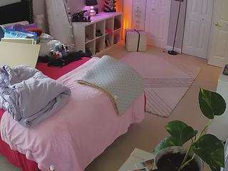 voyeurcam-house-charleys-room