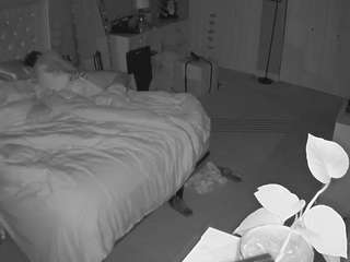 voyeurcam-house-charleys-room