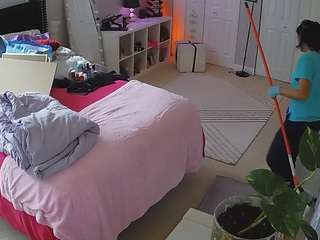 voyeurcam-house-charleys-room