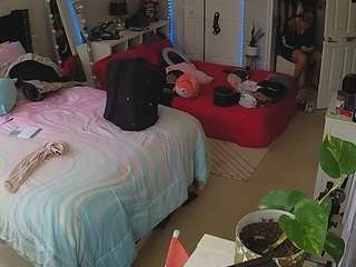 voyeurcam-house-charleys-room