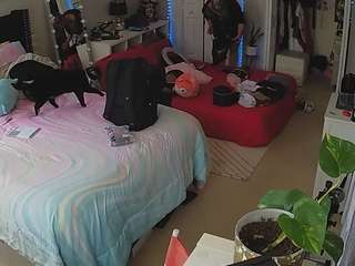 voyeurcam-house-charleys-room