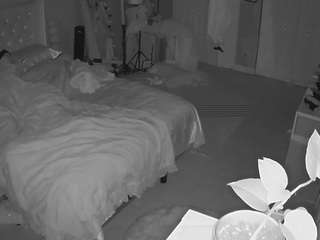 voyeurcam-house-charleys-room