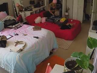 voyeurcam-house-charleys-room