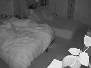 voyeurcam-house-charleys-room