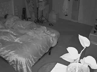 voyeurcam-house-charleys-room