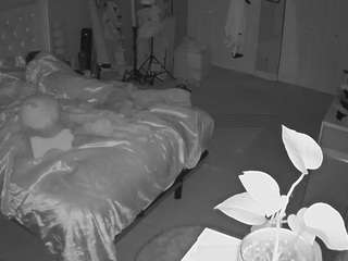 voyeurcam-house-charleys-room