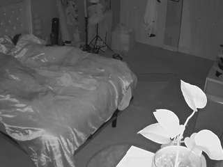 voyeurcam-house-charleys-room