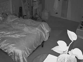 voyeurcam-house-charleys-room