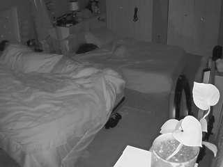 voyeurcam-house-charleys-room