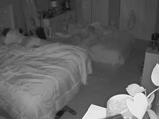 voyeurcam-house-charleys-room