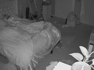 voyeurcam-house-charleys-room