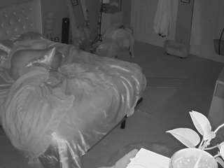 voyeurcam-house-charleys-room