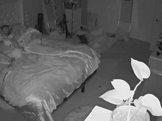 voyeurcam-house-charleys-room