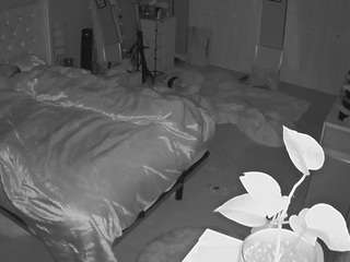 voyeurcam-house-charleys-room