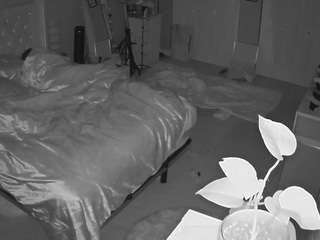 voyeurcam-house-charleys-room