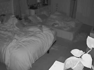 voyeurcam-house-charleys-room