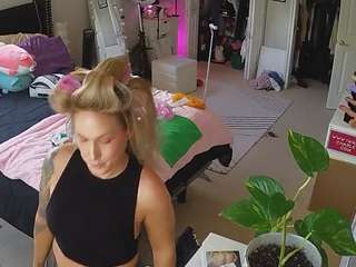 voyeurcam-house-charleys-room