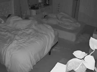 voyeurcam-house-charleys-room