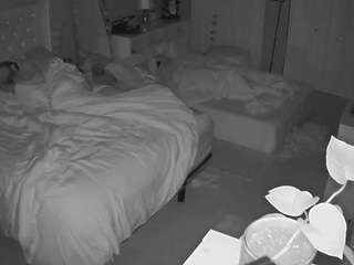 voyeurcam-house-charleys-room