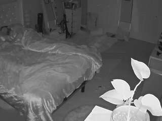 voyeurcam-house-charleys-room