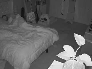 voyeurcam-house-charleys-room